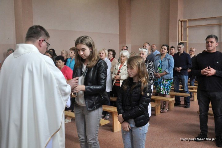 017 Pierwsza Eucharystia.jpg